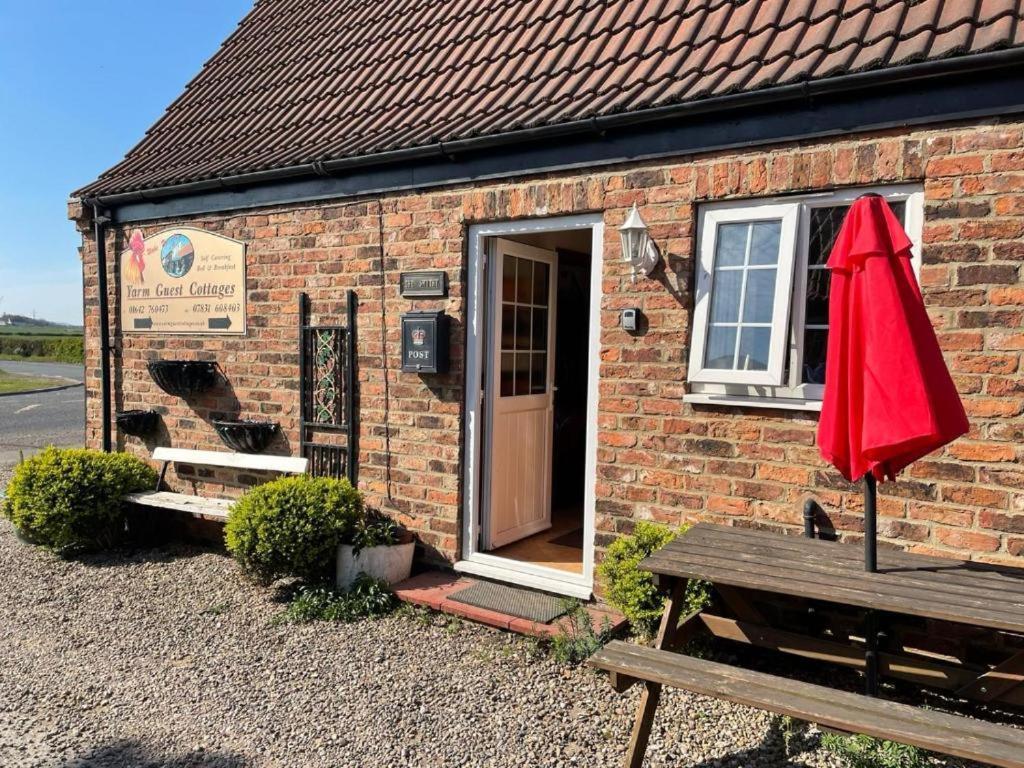 Oyo Yarm Cottages Kirklevington Exterior photo